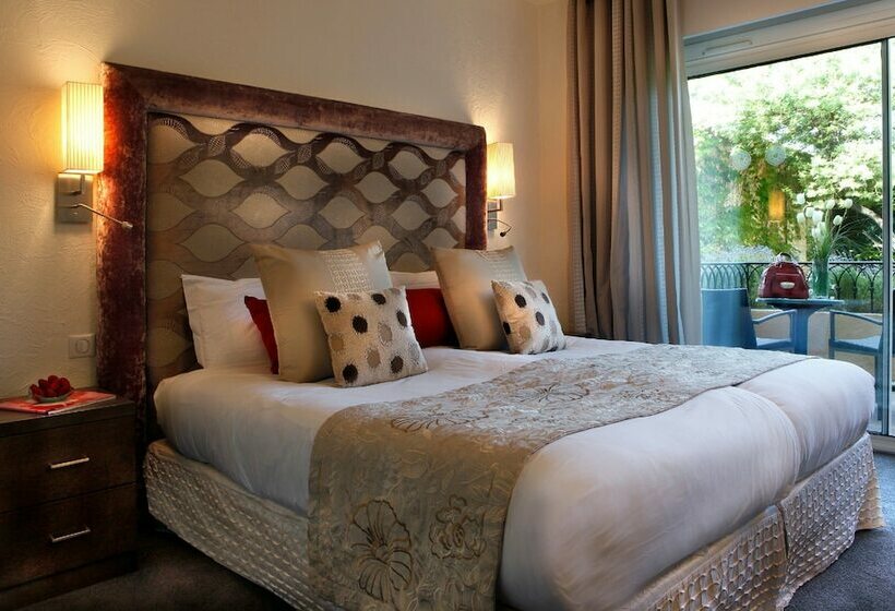 スーペリアトリプルルーム, Hôtel La Pérouse Nice Baie Des Anges   Recently Fully Renovated