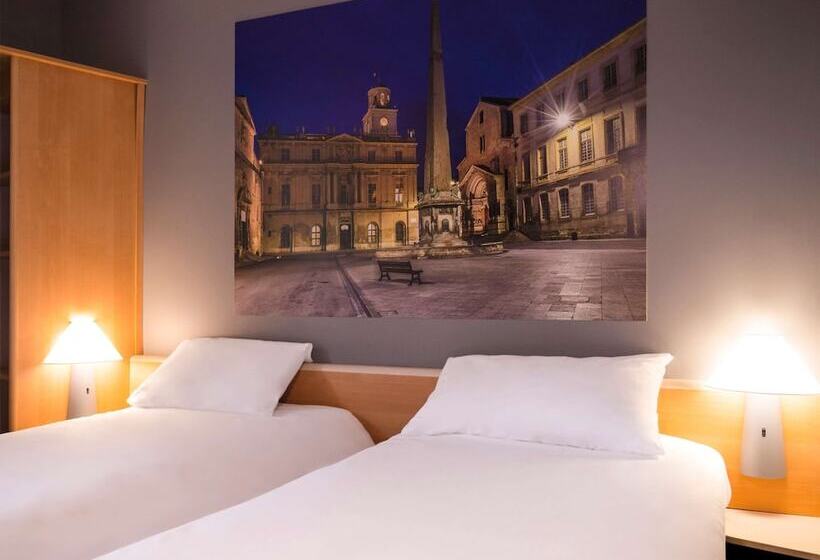 Chambre Standard, Ibis Arles