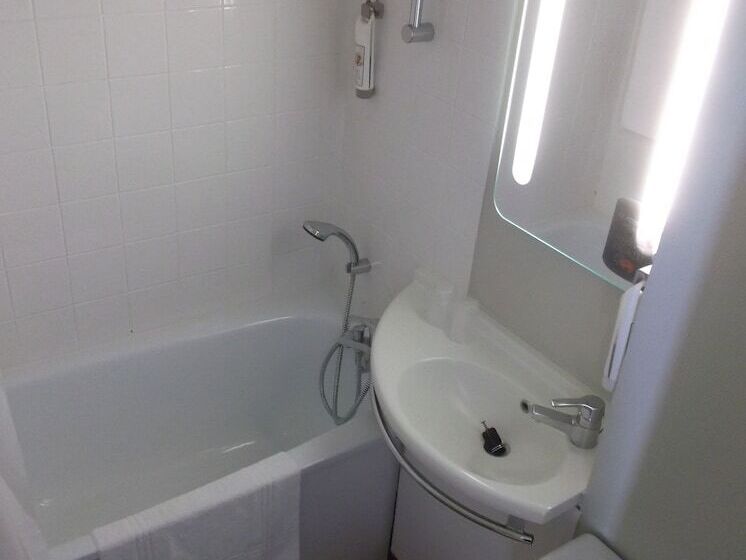 اتاق استاندارد, Ibis Auxerre Sud
