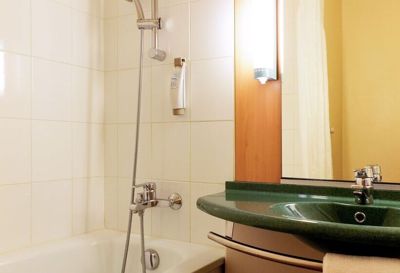 اتاق استاندارد, B&B Grenoble Université 2