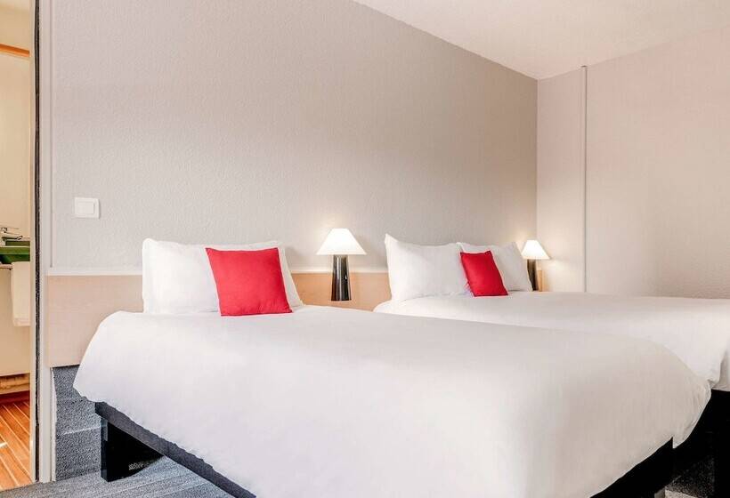 Standard Room, Ibis Lourdes Centre Gare