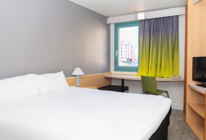 Standard Room Double Bed, Ibis Metz Centre Cathedrale