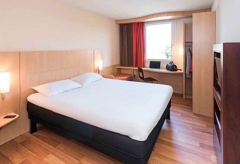 Habitación Estándar Cama Matrimonio, Ibis Montbeliard