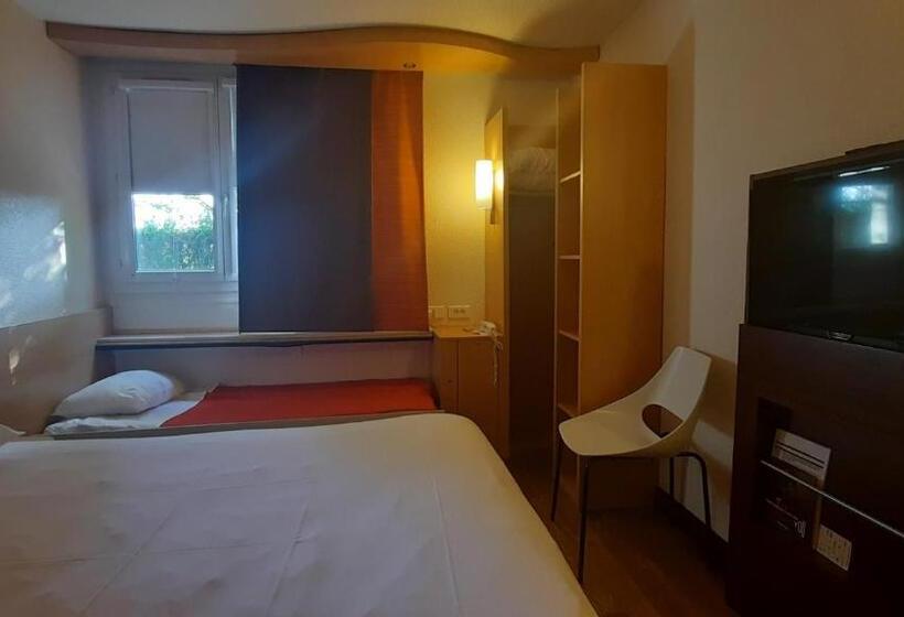 Chambre Individuelle Standard Lit Double, Ibis Roanne Le Coteau  Restaurant