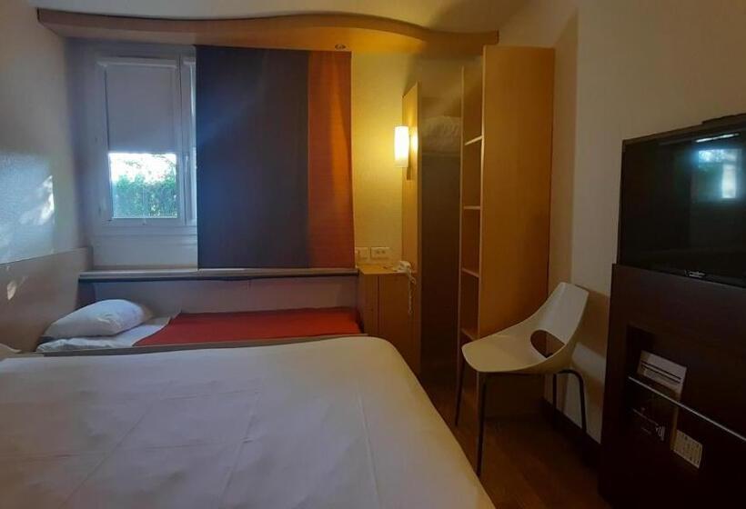 Chambre Individuelle Standard Lit Double, Ibis Roanne Le Coteau  Restaurant