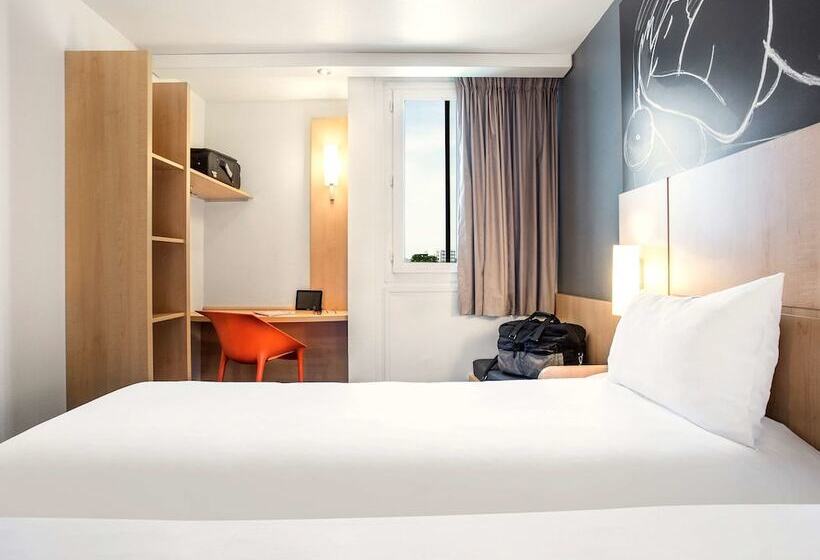 Chambre Standard, Ibis Saintdenis Stade Ouest