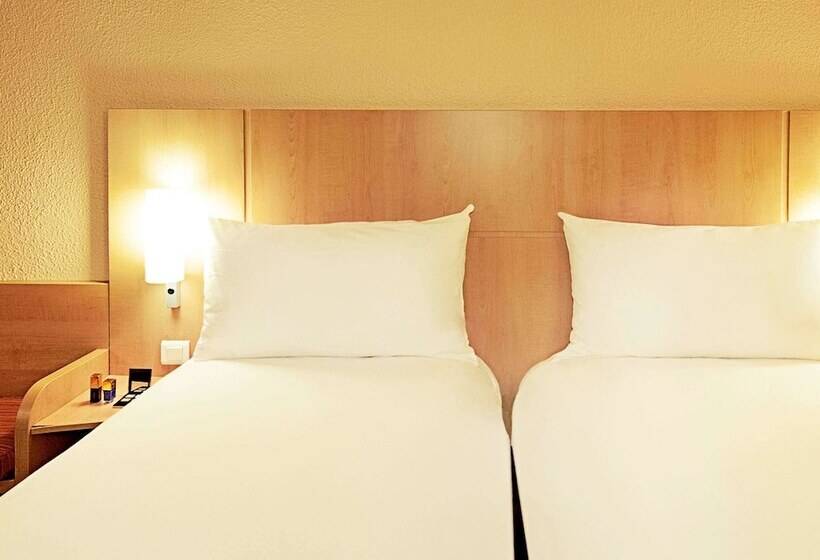 اتاق استاندارد, Ibis Saintquentin Basilique