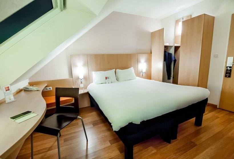 Standard Room, Ibis Vannes