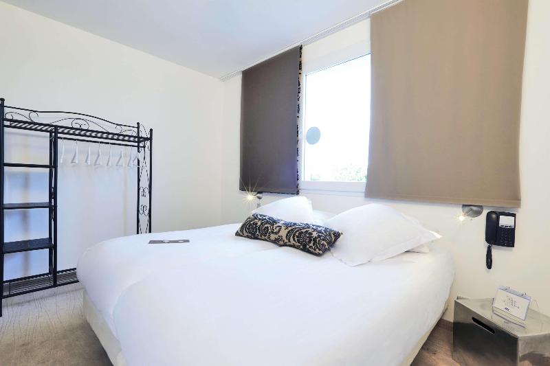اتاق استاندارد, Hôtel Restaurant Kyriad Fréjus