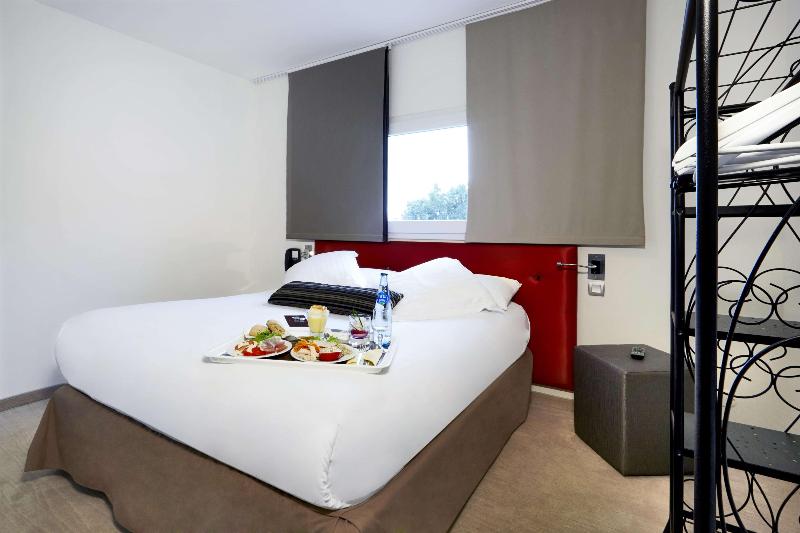 اتاق استاندارد, Hôtel Restaurant Kyriad Fréjus