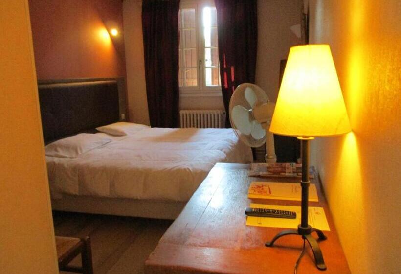 Standard Room, La Flambee