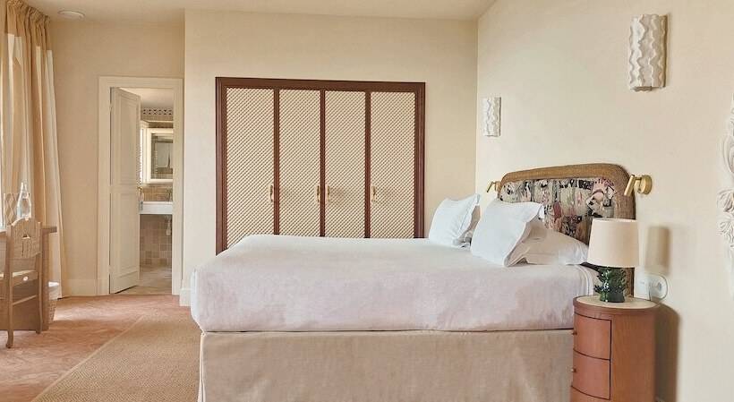 クラシックルーム, Hôtel La Pérouse Nice Baie Des Anges   Recently Fully Renovated