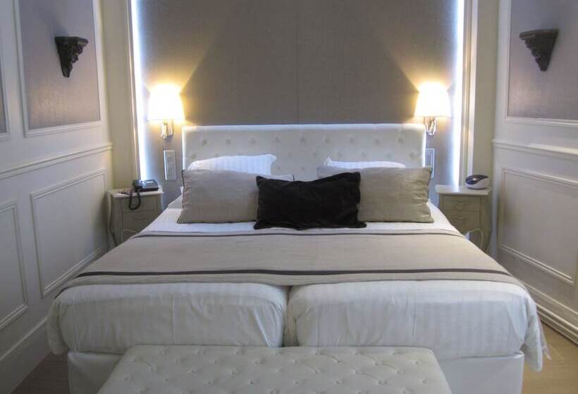 Comfort Room, Best Western Premier Grand Monarque  & Spa