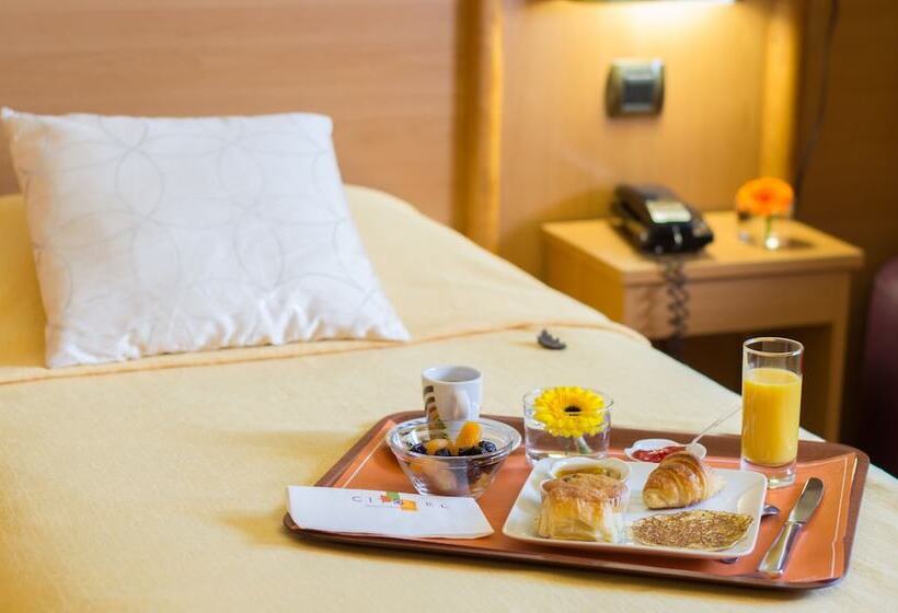 Номер Стандарт Трехместный, Cit Hotel Avantici Gap
