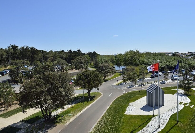 Classic room with balcony, Côte Ouest Hôtel Thalasso & Spa Les Sables D Olonne   Mgallery