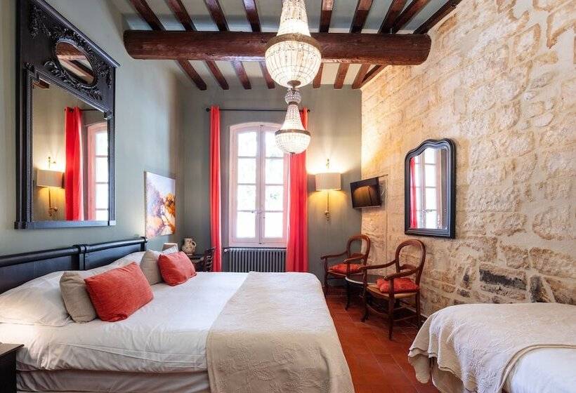 اتاق استاندارد سه نفره, De l'Atelier