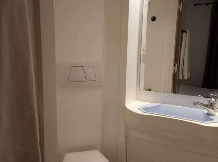 四人标准间, Hôtel De Lyon