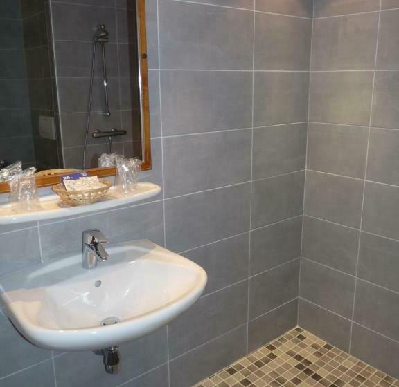 اتاق راحتی, Hôtel Le Riquewihr