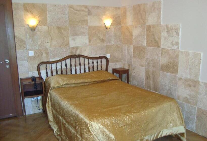 اتاق استاندارد, Hôtel Le Sauvage