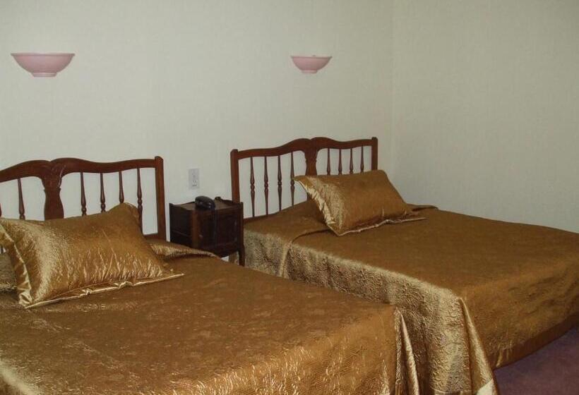 اتاق استاندارد چهار تخته, Hôtel Le Sauvage