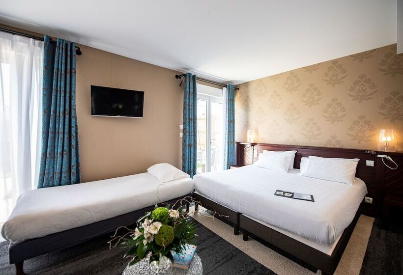 Superior Triple Room, La Villefromoy