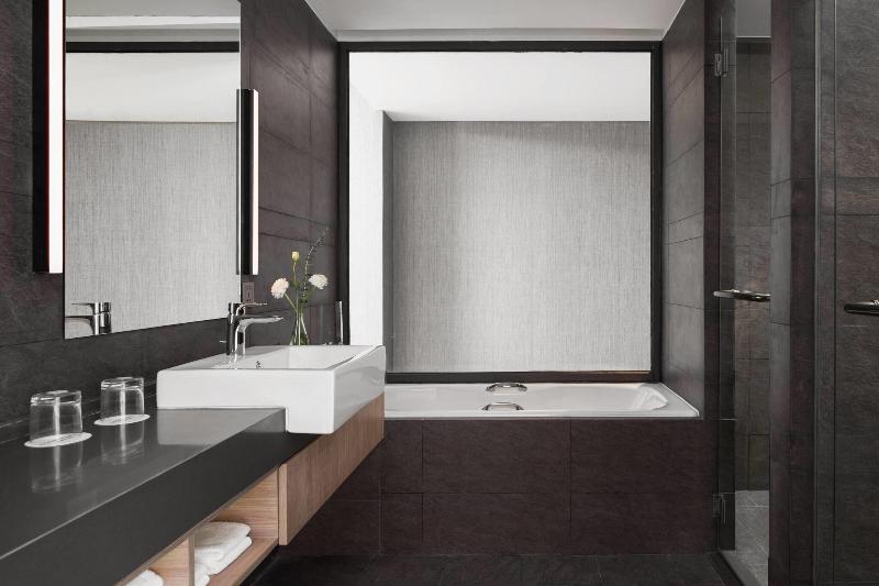 سوییت اجرایی, Hôtel Lancaster Paris Champs Elysées