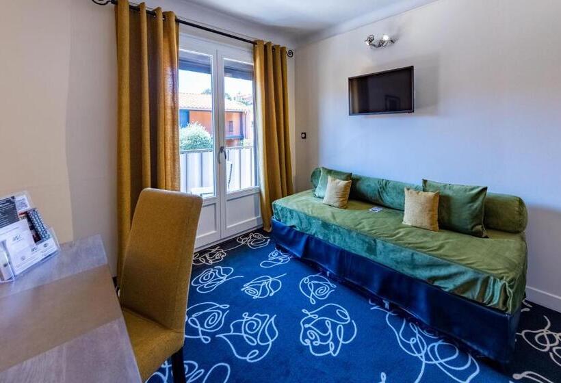 اتاق استاندارد سه نفره, Le Madeloc Hôtel & Spa
