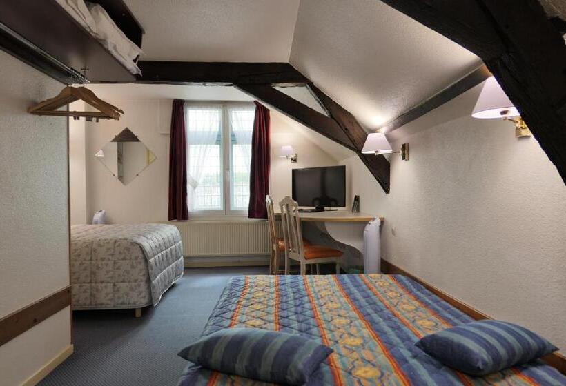 Standard Quadruple Room, Les Trois Luppars