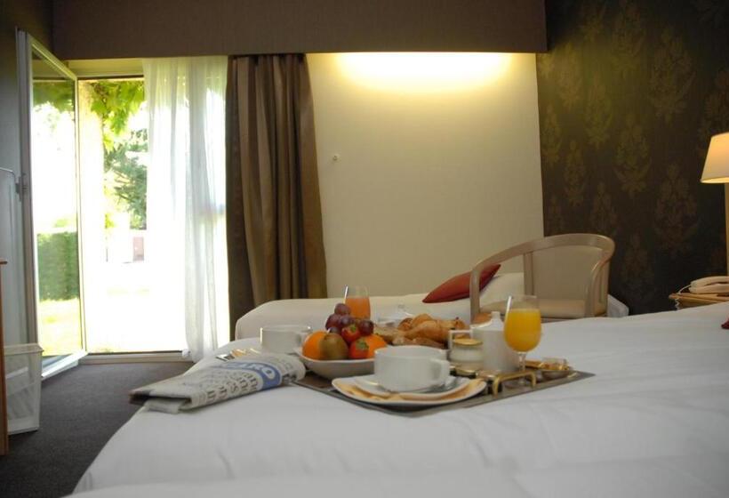 4인용 스탠다드 룸, Logis Le Relais Fleuri
