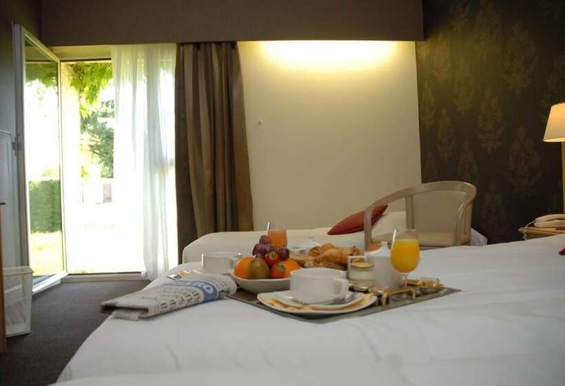 4인용 스탠다드 룸, Logis Le Relais Fleuri