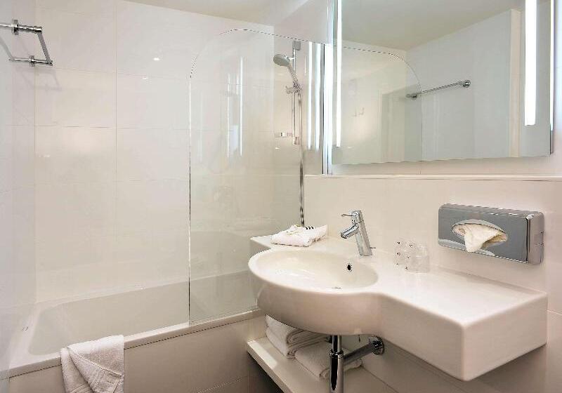 اتاق کلاسیک سه تخته, Mercure Paris Bercy Bibliotheque