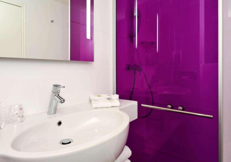 اتاق کلاسیک سه تخته, Mercure Paris Bercy Bibliotheque