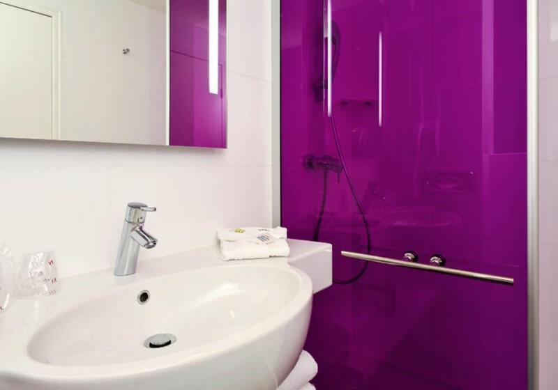 اتاق کلاسیک سه تخته, Mercure Paris Bercy Bibliotheque
