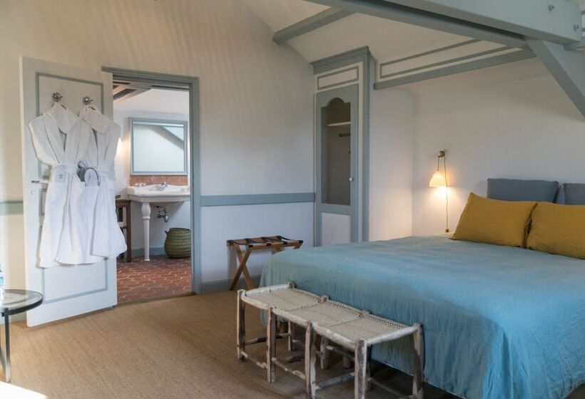 Junior Suite, Moulin De L Abbaye  Relais Et Chateaux