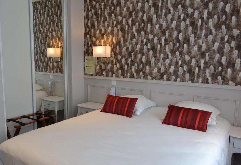 اتاق سوپریور, Logis Hôtel Restaurant Le Monarque