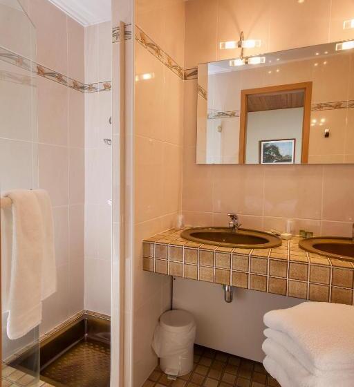 اتاق استاندارد, Logis Hostellerie Motel Au Bois Le Sire