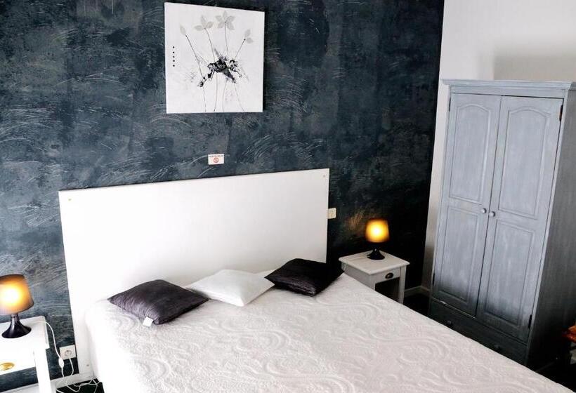 Quarto Comfort, Logis Hotel Du Midi