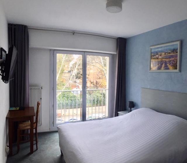 Quarto Comfort, Logis Hotel Du Midi