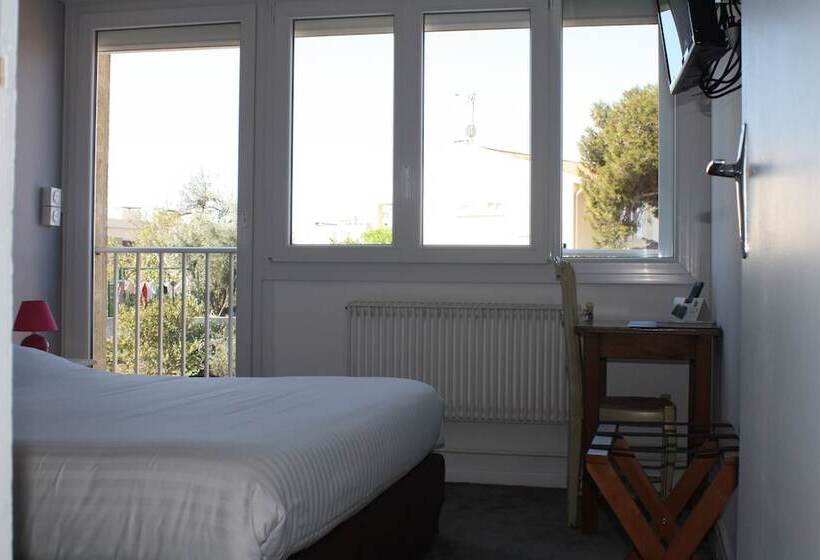 Quarto Comfort, Logis Hotel Du Midi