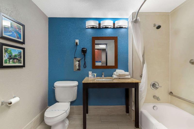 اتاق اجرایی, Novotel Amboise