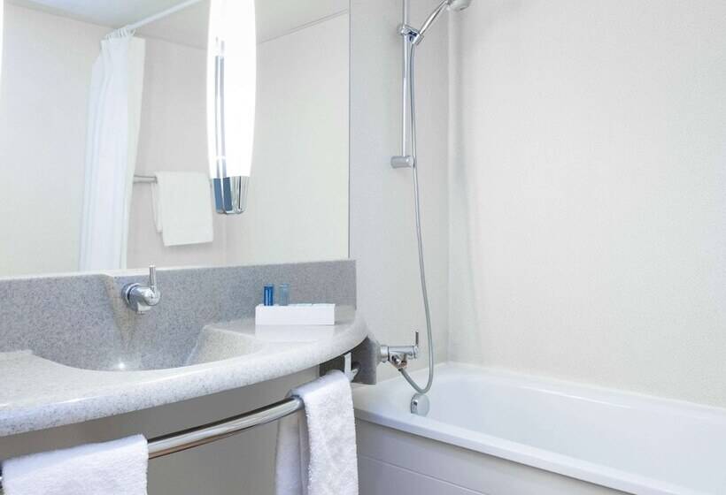 اتاق استاندارد, Novotel Rouen Sud Zenith Parc Expo