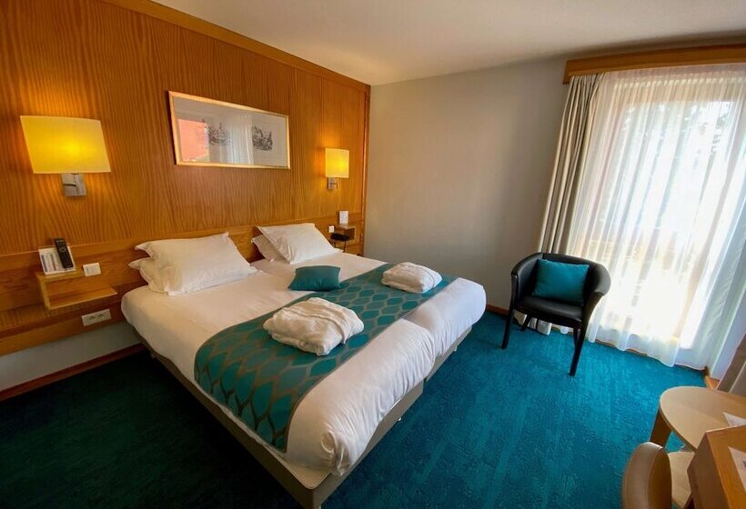 اتاق سوپریور با بالکن, Best Western Hotel & Spa Le Schoenenbourg   Riquewihr   Proche Colmar