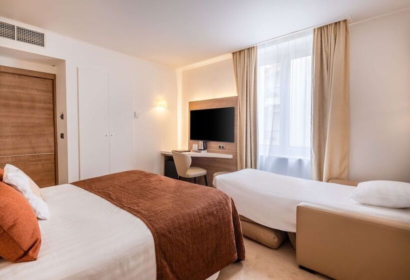 غرفة عائلية مطلّة علي الجبل, Best Western Premier  Prince De Galles