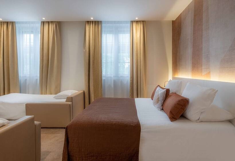 マウンテンビューファミリールーム, Best Western Premier Hotel Prince De Galles