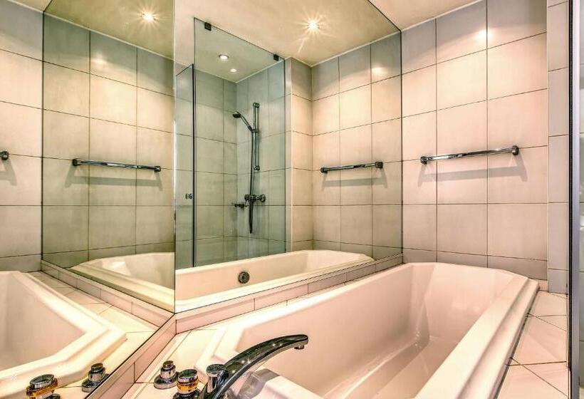 اتاق خانوادگی, Cit Hotel La Résidence