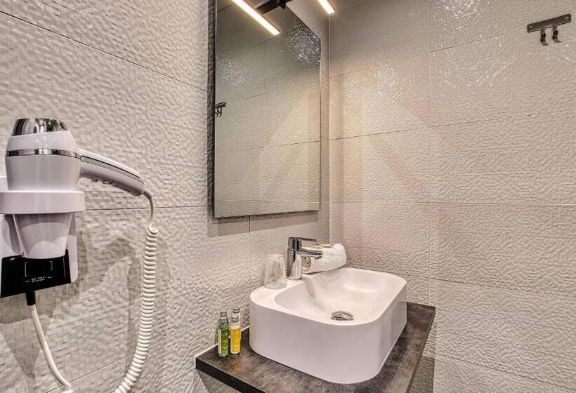 اتاق راحتی, Cit Hotel La Résidence
