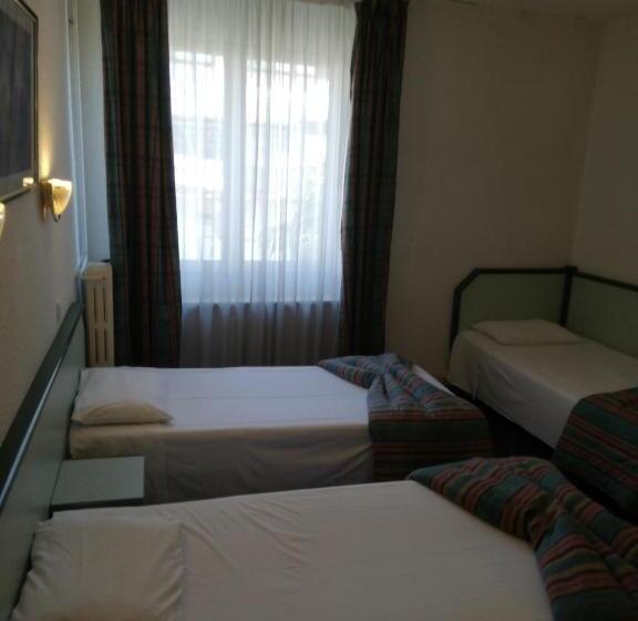 Standard Triple Room, De Nevers