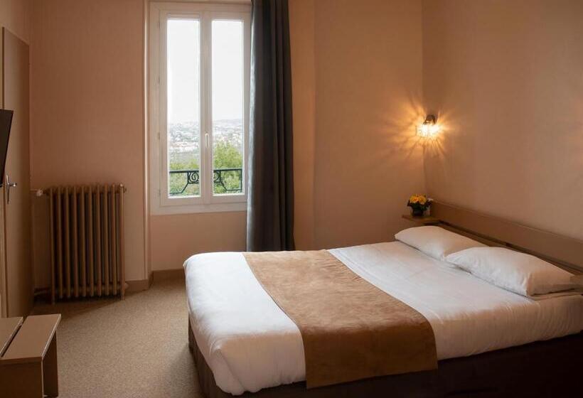 Standard Room, Des Pyrenees