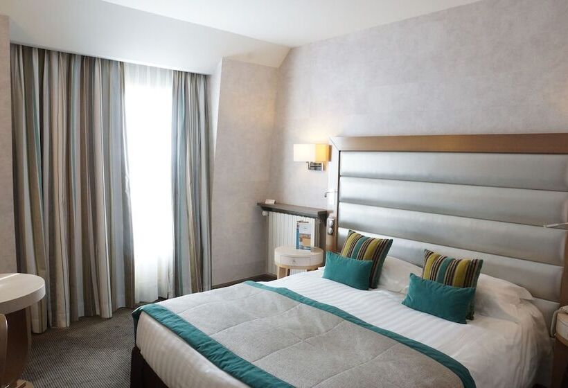 اتاق استاندارد با چشم‌انداز شهر, Grand Hôtel Des Thermes