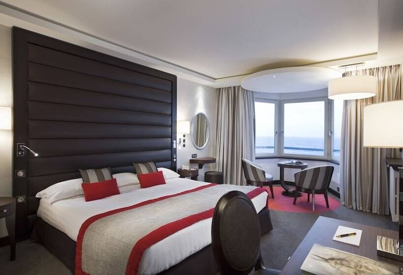 اتاق استاندارد با چشم‌انداز دریا, Grand Hôtel Des Thermes
